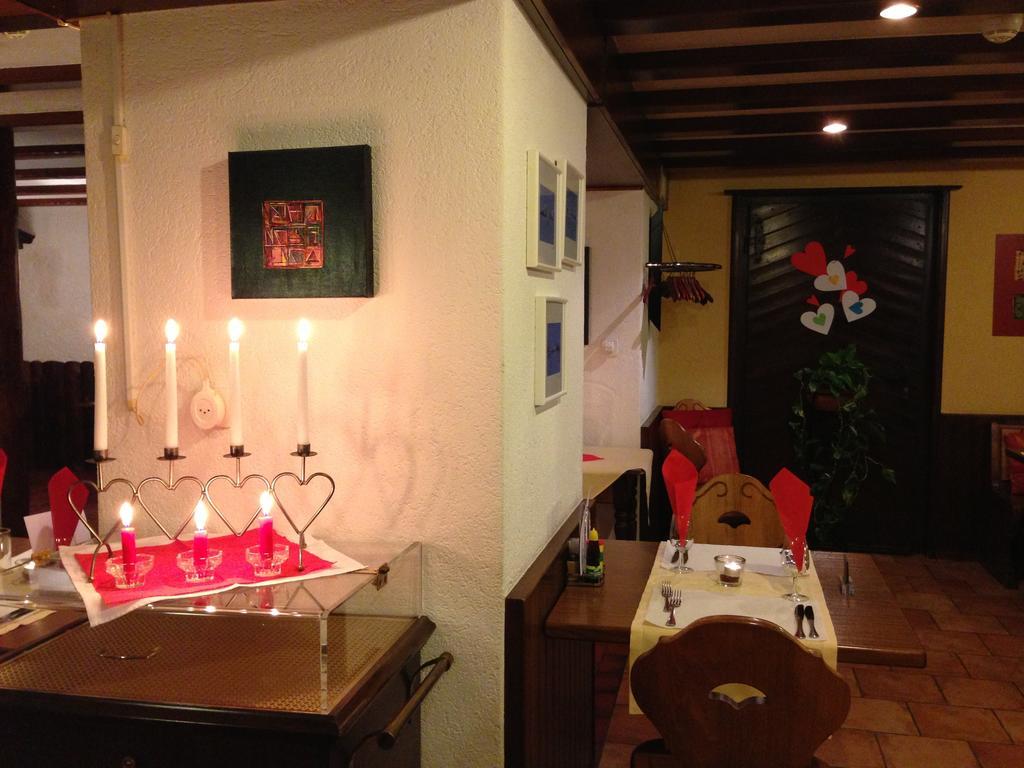 Hotel Restaurant Le Chalet Cortaillod Екстериор снимка
