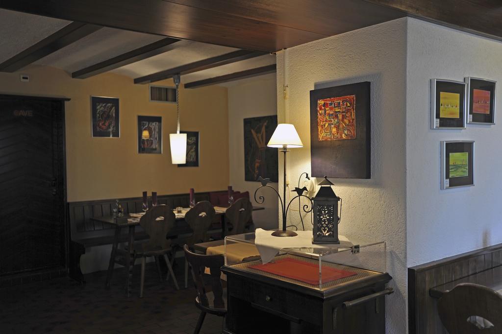 Hotel Restaurant Le Chalet Cortaillod Екстериор снимка